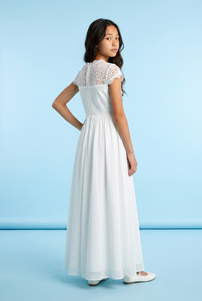 Girl wearing a white chiffon dress